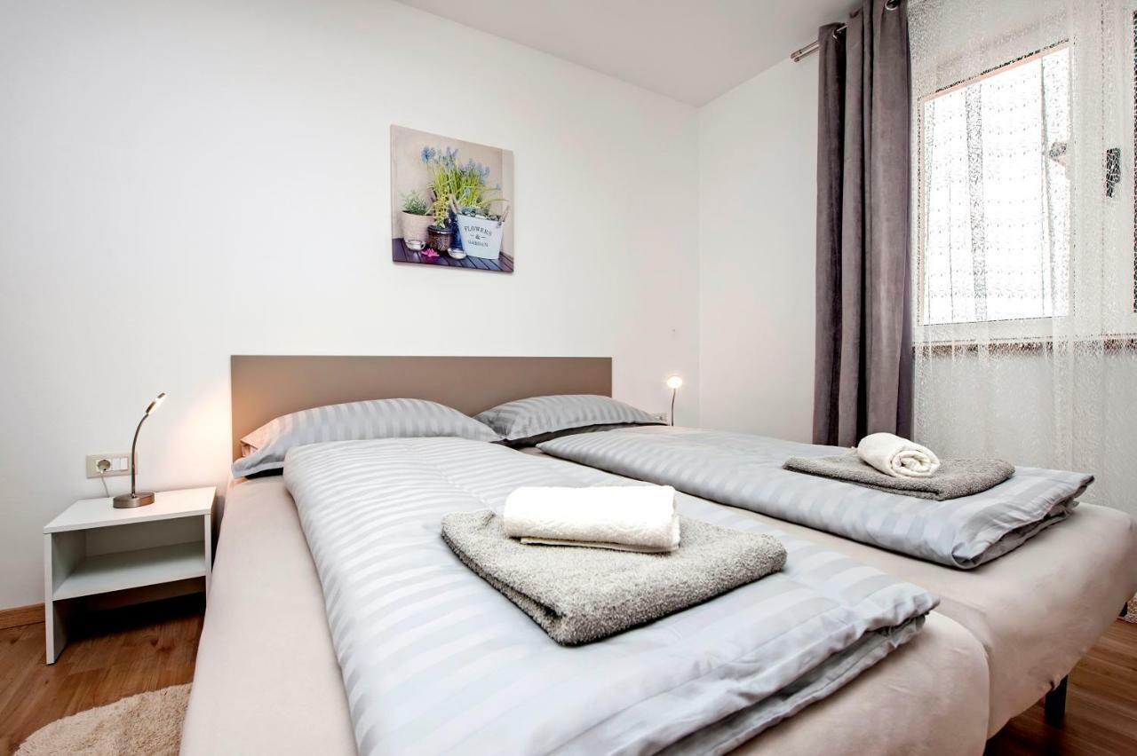 Apartman Sonata 로비니 외부 사진