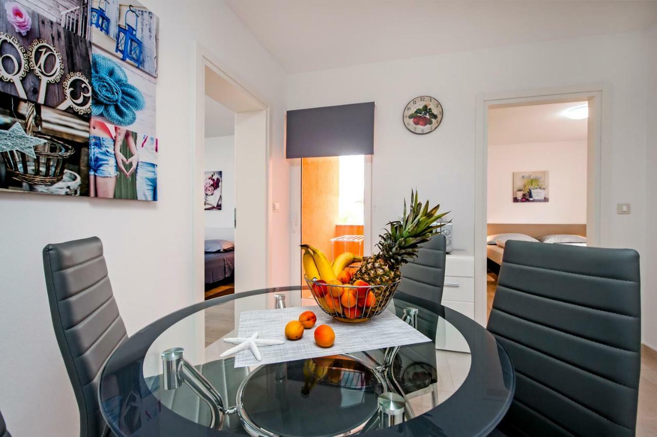 Apartman Sonata 로비니 외부 사진